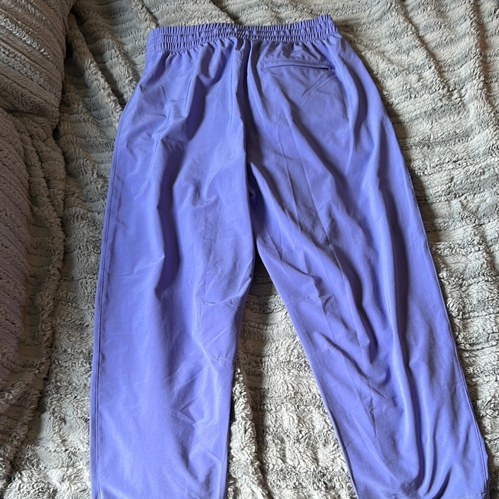 Women’s Athleta pants - Picture 4 of 5